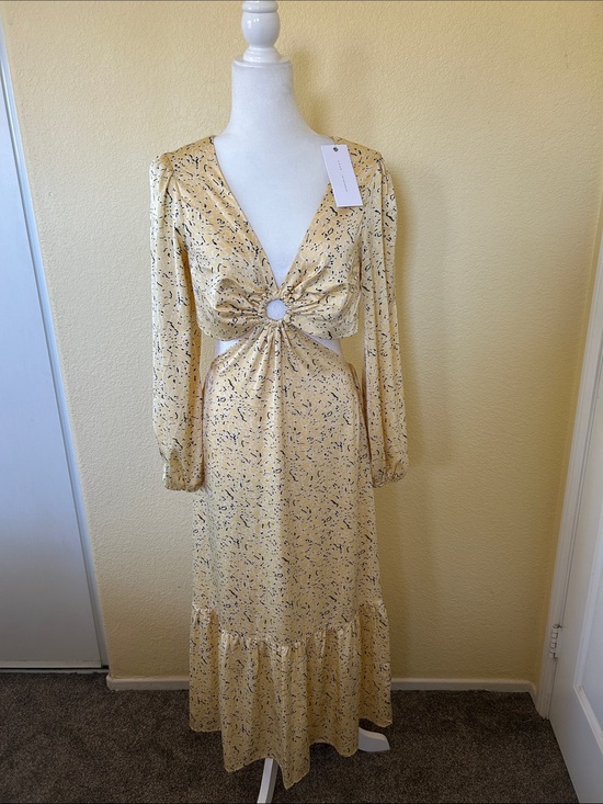 Lush Dresses & Skirts - Lush Yellow Floral Cutout Maxi Dress with Ring Detail